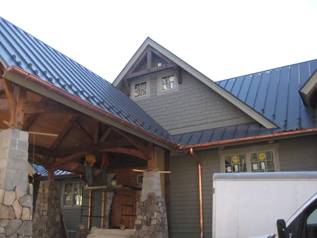 Craftsman Roofing team delivering quality roofing work in Town Center